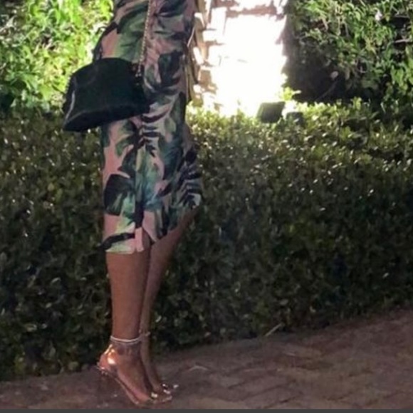 Green crossover bag/ shoulder bag mini crocodile faux leather. Gold chain - Picture 5 of 6